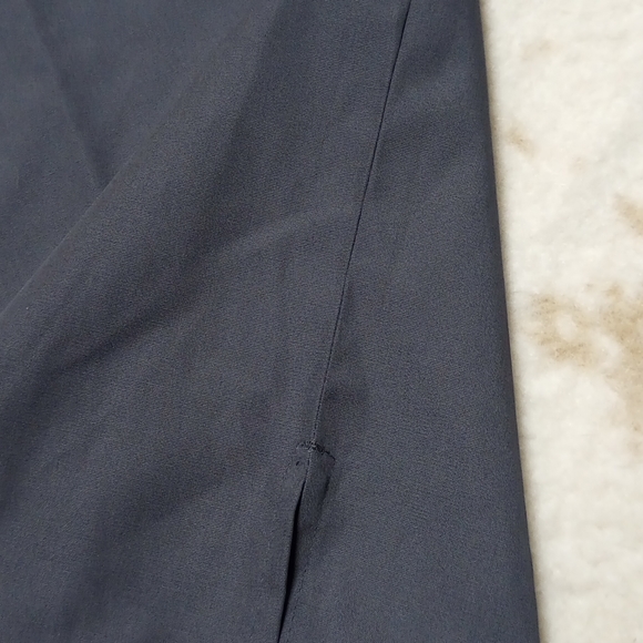 UA uniform advantage scrubs top - Picture 4 of 8